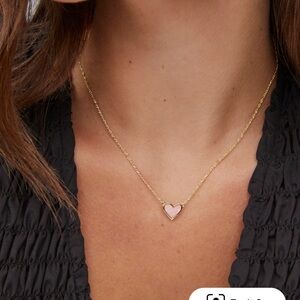 NIB Framed Ari Heart Gold Short Pendant Necklace in Light Pink Drusy